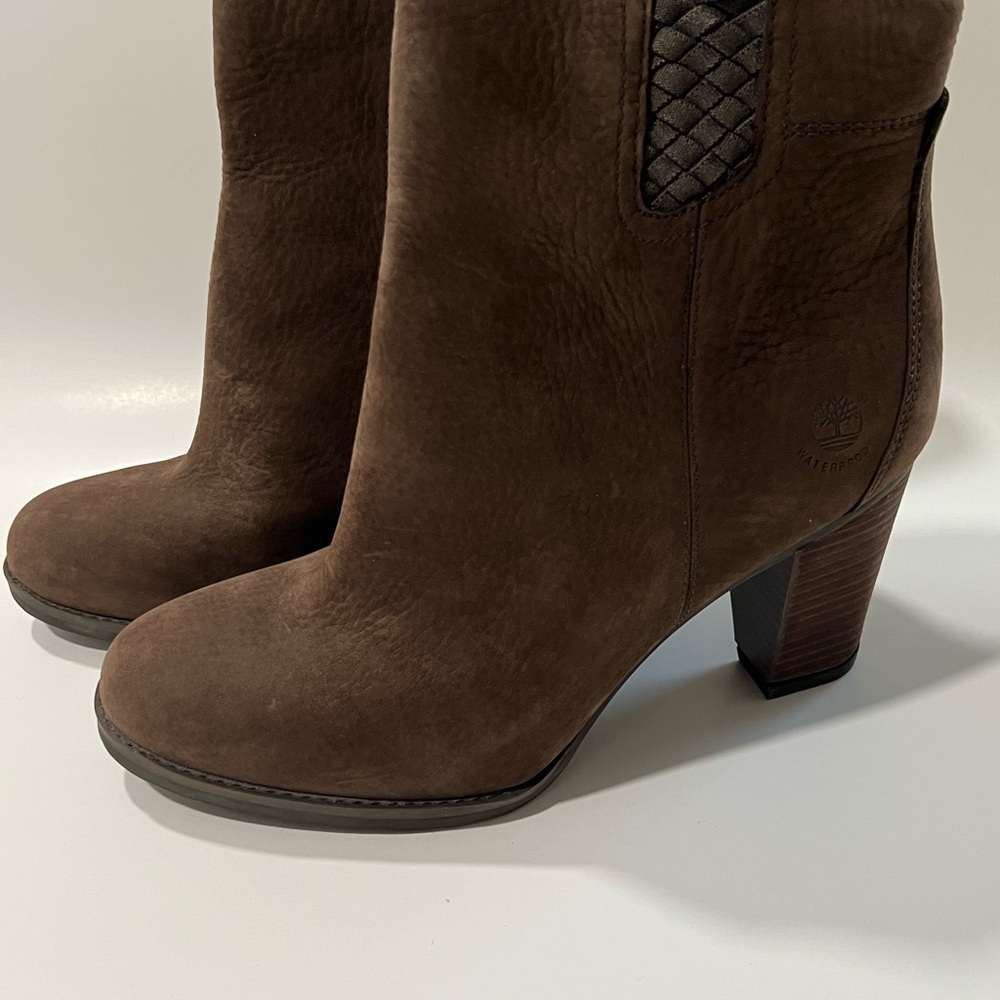 Timberland Brown Heeled Boots with Quilted Detail size 11